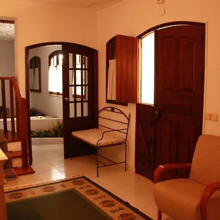 Pensión Roulito's *